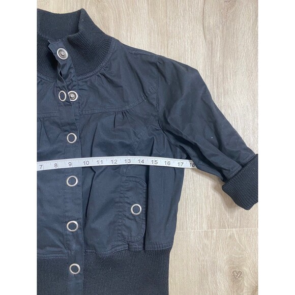 L Black Jacket, Snap buttons, roll up sleeves - Picture 6 of 7